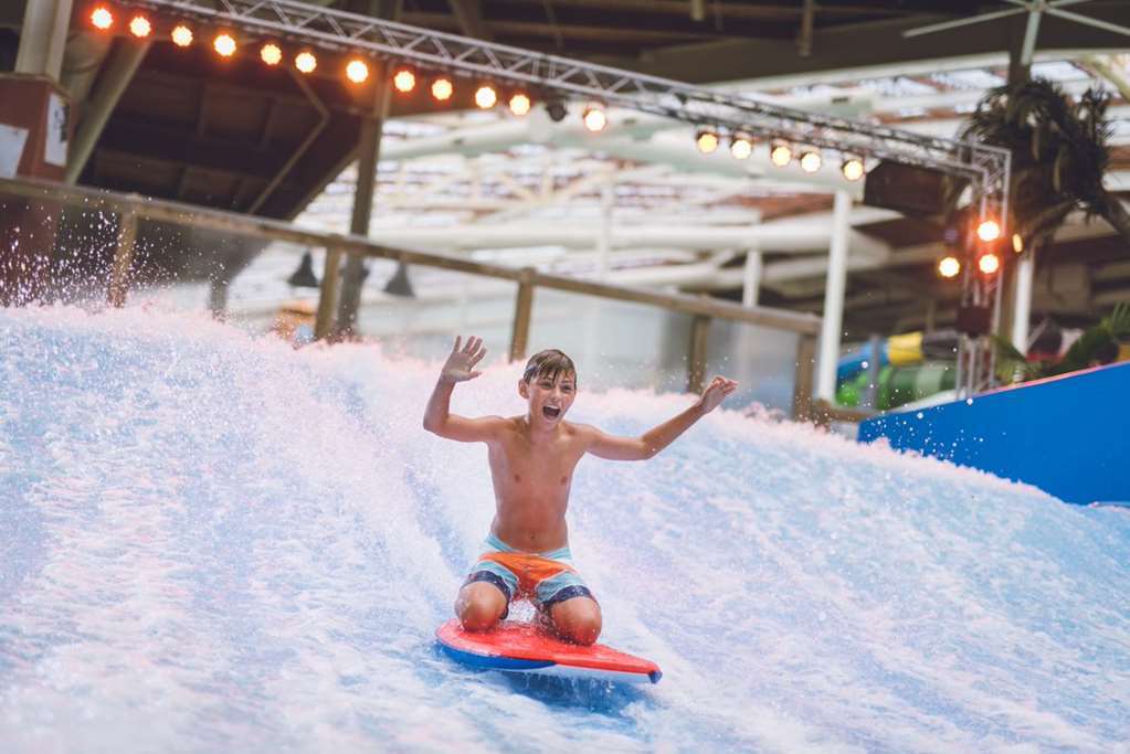 The Kartrite Resort And Indoor Waterpark มอนติเซโล ภายนอก รูปภาพ